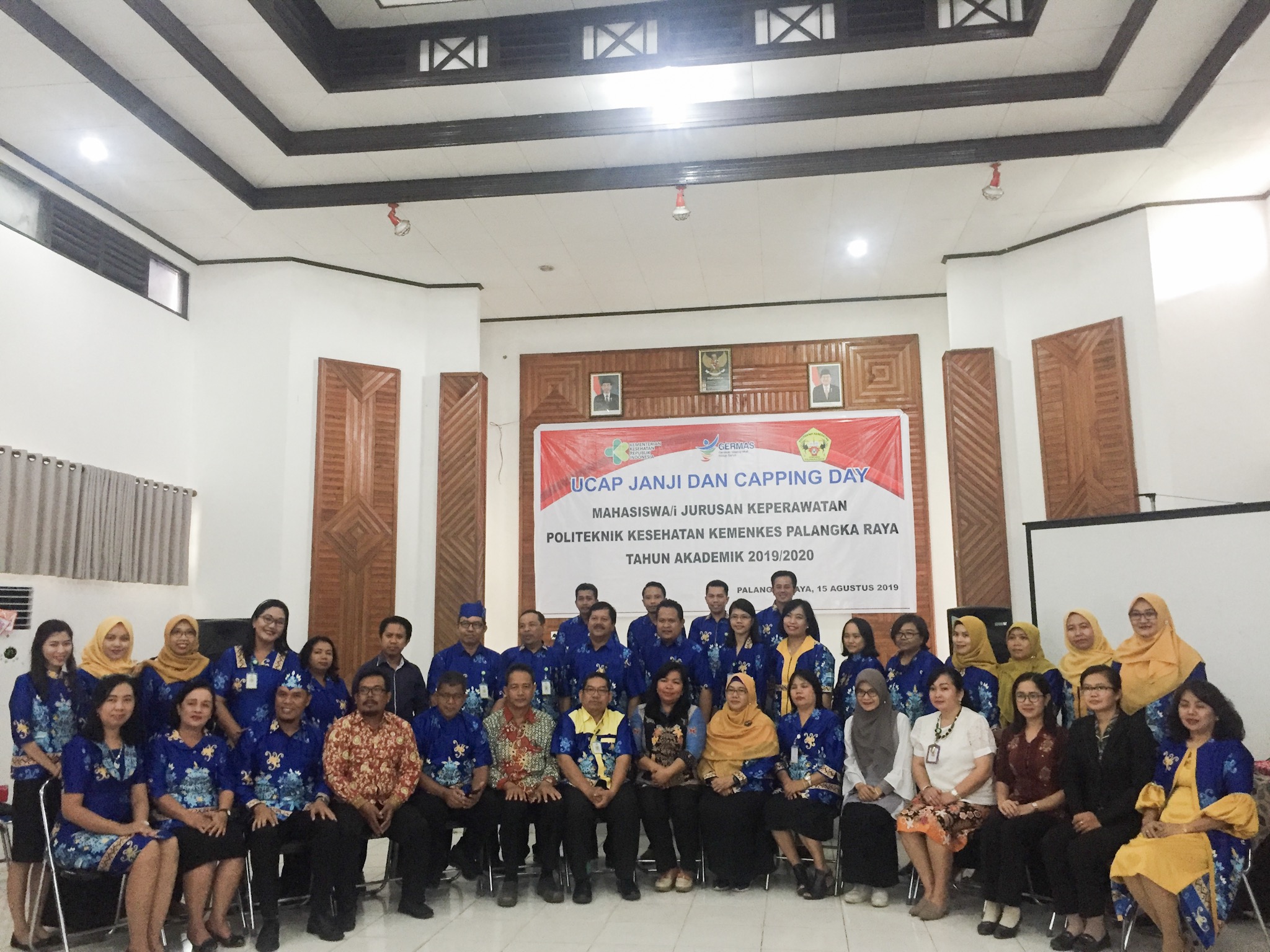 “Ucap Janji dan Pemasangan Cap Mahasiswa Jurusan Keperawatan Poltekkes Kemenkes Palangka Raya Tahun Akademik 2019/2020”